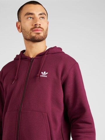 ADIDAS ORIGINALS - Sudadera con cremallera 'Trefoil Essentials' en rojo