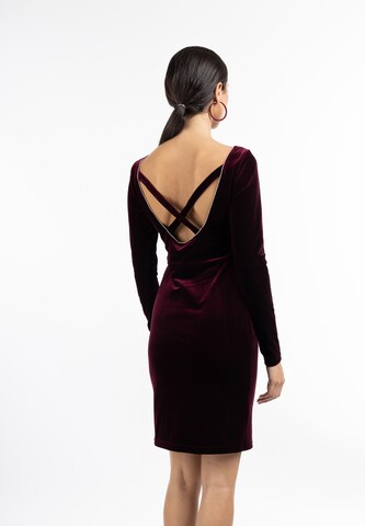 Robe de cocktail faina en rouge