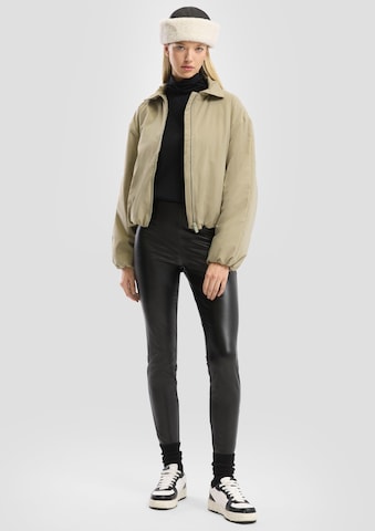 QS Skinny Leggings in Schwarz