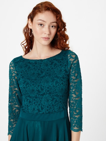 Robe de cocktail SWING en vert