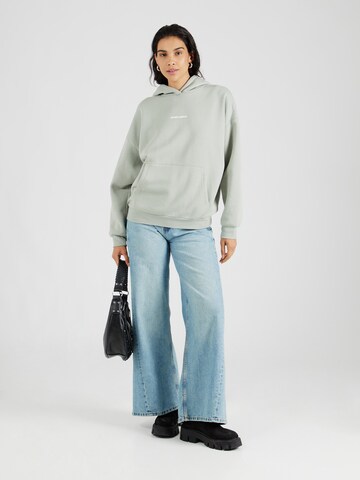 STUDIO SELECT Sweatshirt 'Ruby' in Grün