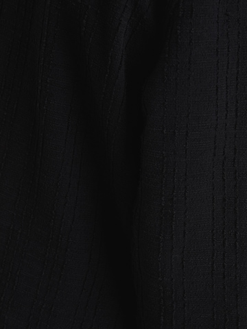 Bershka Comfort Fit Skjorta i svart