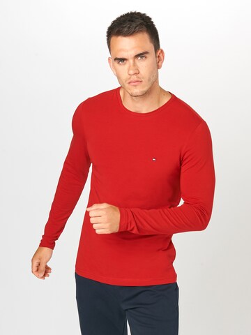 Coupe regular T-Shirt TOMMY HILFIGER en rouge : devant