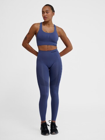 Hummel - Skinny Pantalón deportivo en azul: frente