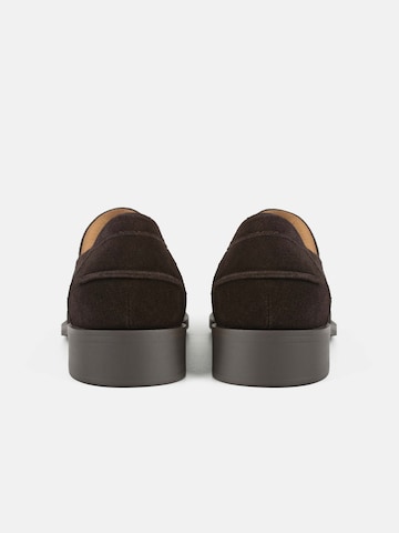 L37 HANDMADE SHOES Instappers 'GOOD ADVICE' in Bruin