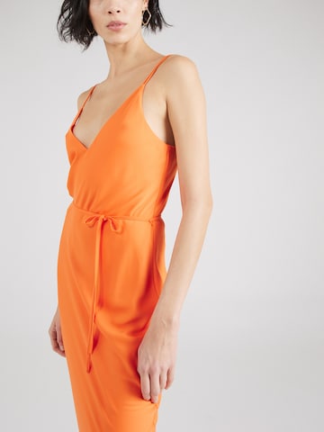Rochie de la Calvin Klein pe portocaliu
