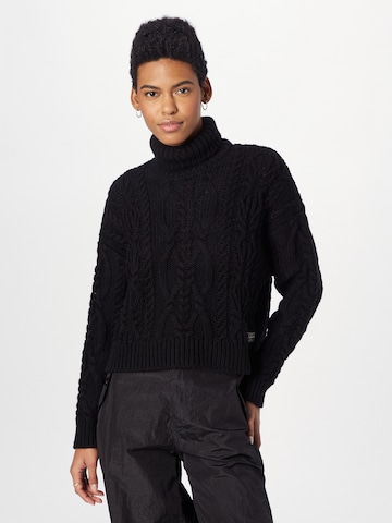 Superdry Sweater in Black: front