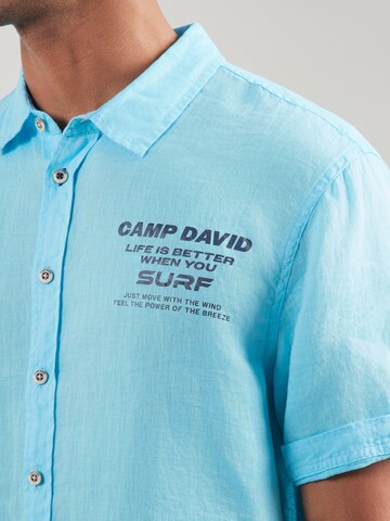 CAMP DAVID - Ajuste confortable Camisa en azul