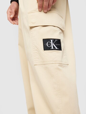 Calvin Klein Jeans Regular Cargobukse i beige