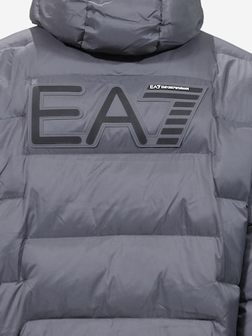EA7 Emporio Armani Vinterrock '7M002387 AF15956' i grå