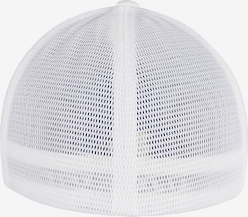 Casquette Flexfit en blanc