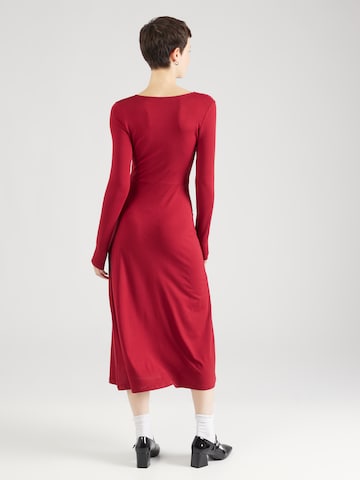 Robe 'Berry' Dorothy Perkins en rouge