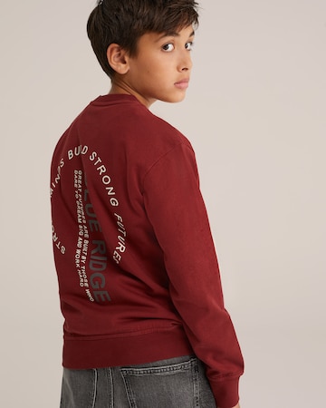WE Fashion Sweatshirt in Red: front