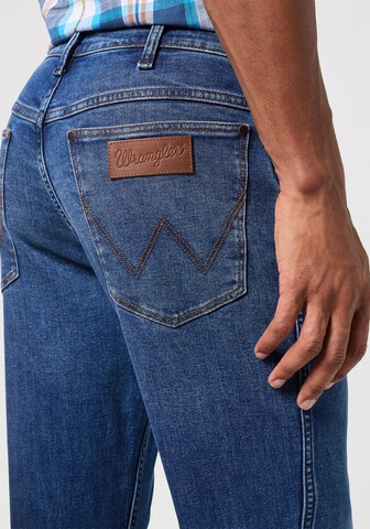 WRANGLER Regular Jeans in Blau