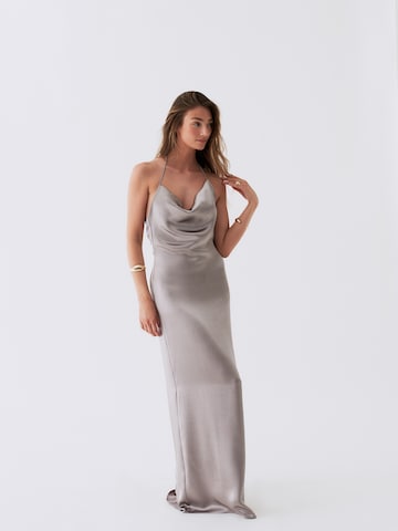 RÆRE by Lorena Rae Evening Dress 'Valeria' in Grey: front