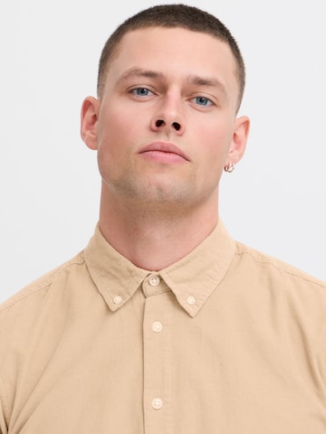 BLEND - Ajuste regular Camisa en beige