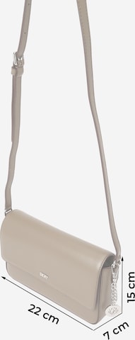 DKNY Tasche 'BRYANT' in Braun