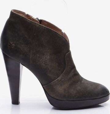 Frye Dress Boots in 37 in Brown: front