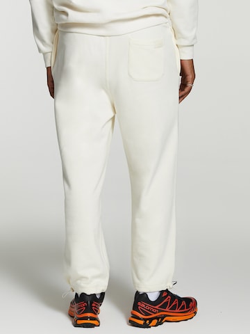 Effilé Pantalon Shiwi en blanc