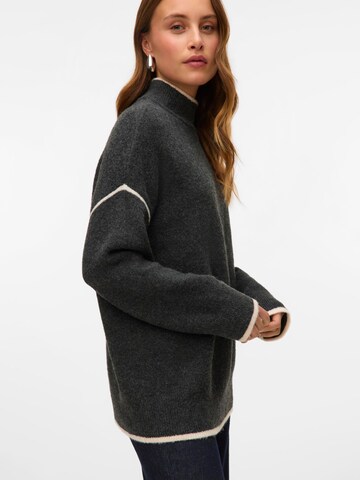 VERO MODA - Jersey 'Fan' en gris
