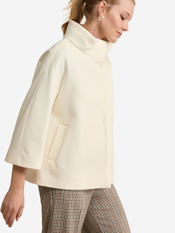 Il Lanificio Winter Coat in White