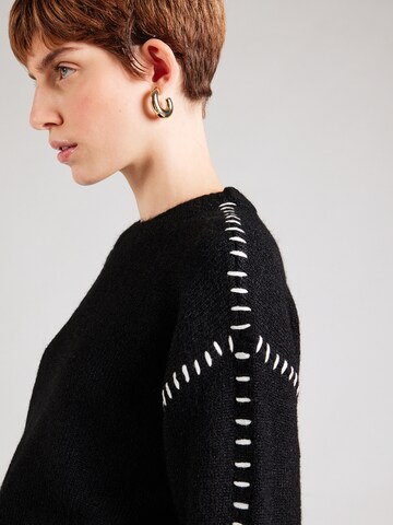 Pull-over 'Silah' PIECES en noir