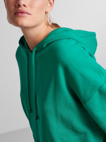 PIECES - Sweatshirt 'Chilli' em verde