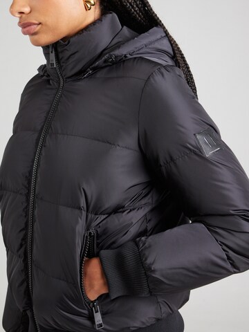 ARMANI EXCHANGE Демисезонная куртка в Черный