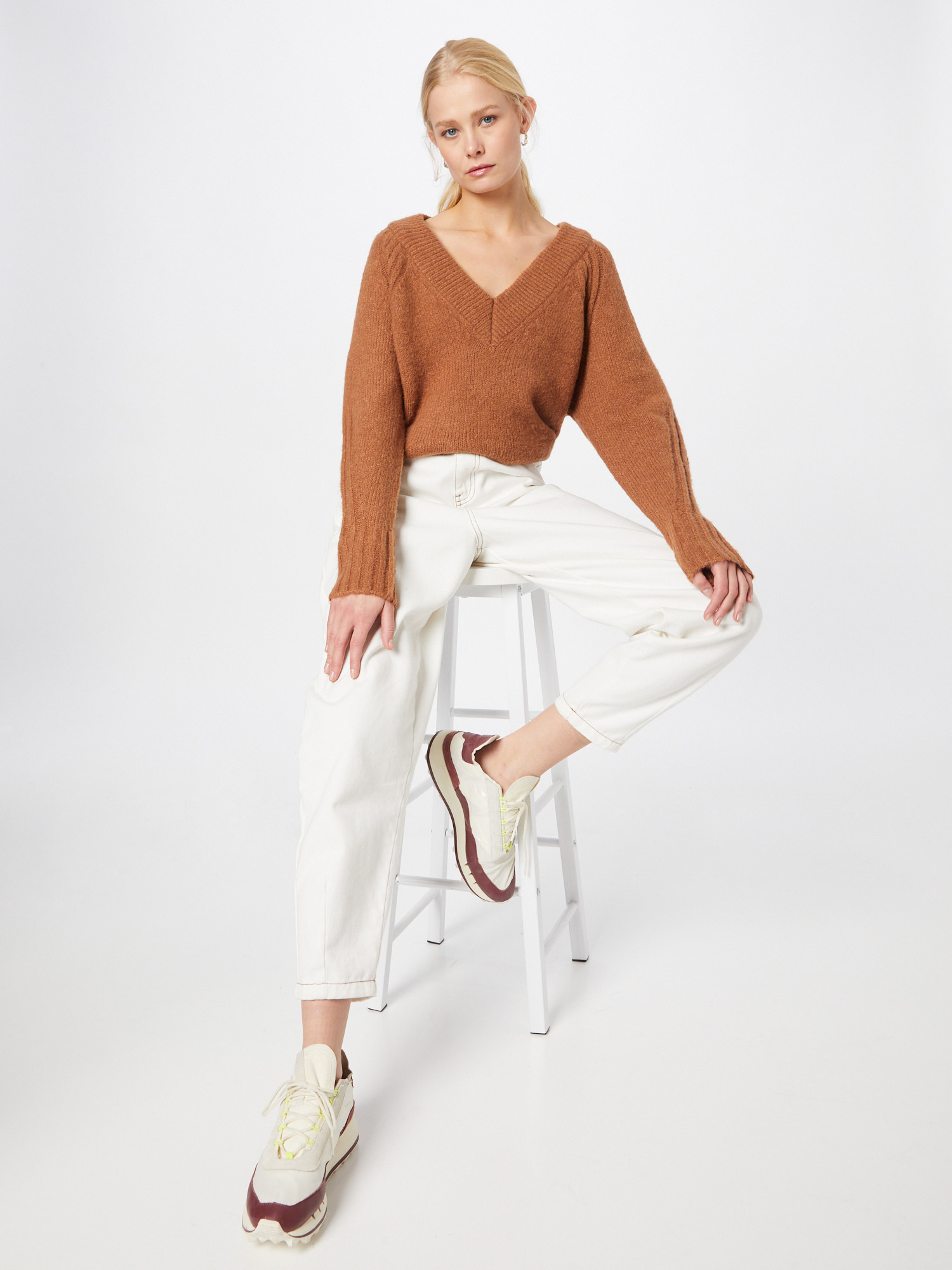Odzież Kobiety Gina Tricot Sweter Vivian w kolorze Karmelowym 
