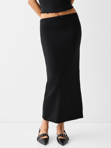 Bershka Skirt in Black: front