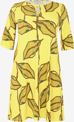 Yoek Dress in Yellow: front