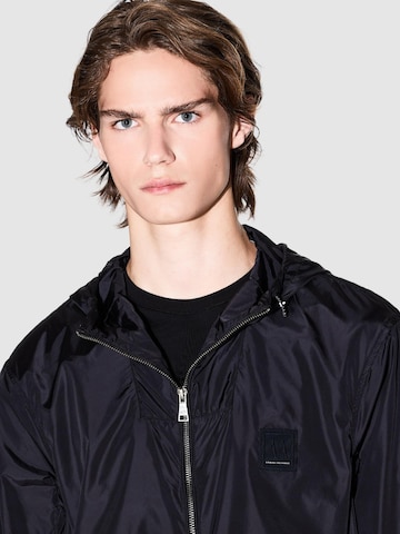 ARMANI EXCHANGE Kurtka przejściowa w kolorze czarny