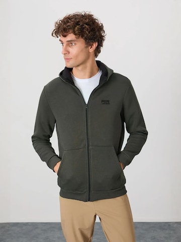 Tommy Life Sweatshirt in Groen: voorkant
