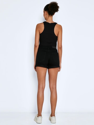 Noisy may Slimfit Shorts in Schwarz