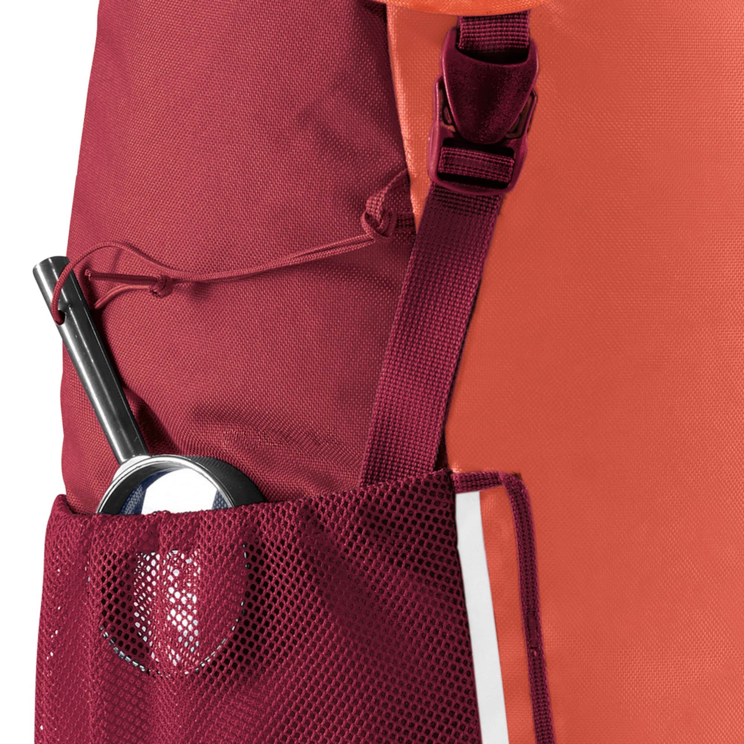 VAUDE Sports backpack 'Puck 14' in Red