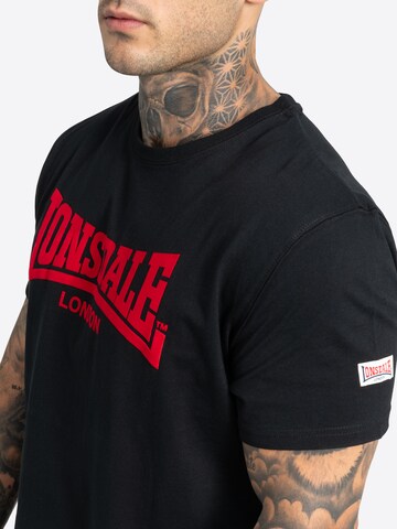 LONSDALE Футболка в Черный
