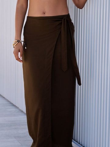 Next Rok in Bruin: voorkant