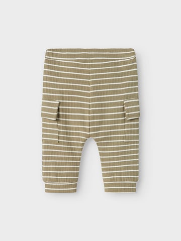 NAME IT Конический (Tapered) Штаны 'NBMOCONNOR' в Зеленый