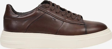 Desa - Zapatillas deportivas bajas 'Schnürschuhe' en marrón: frente