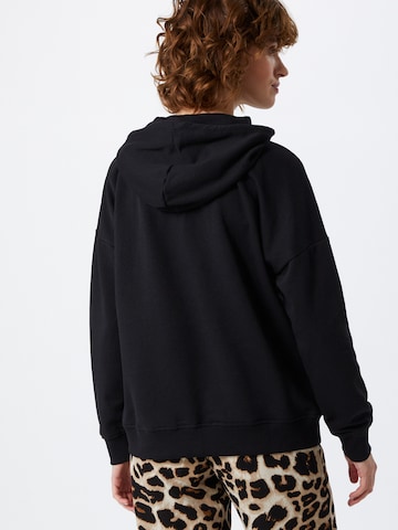 ONLY Sweatshirt 'Feel' in Schwarz