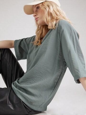 Sublevel Blouse in Green