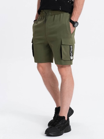 Regular Pantalon cargo 'SRSK-0106' Ombre en vert : devant