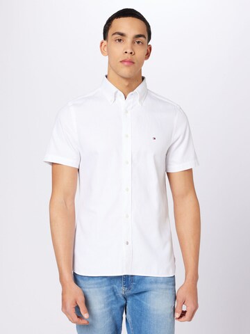 Slim fit Camicia 'Dobby' di TOMMY HILFIGER in bianco: frontale