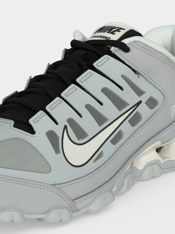 NIKE Buty sportowe 'Reax 8' w kolorze szary