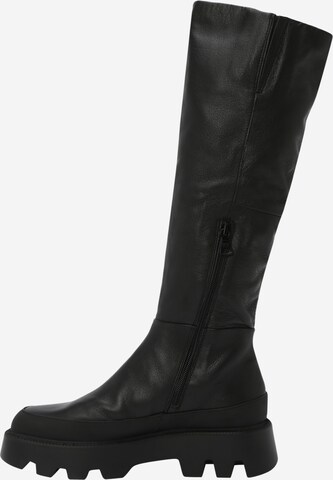 MJUS Boots in Black: front