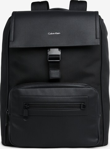 Calvin Klein - Mochila en negro: frente