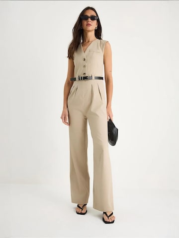 Bianco Lucci Jumpsuit in Beige