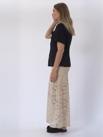 TEESHOPPEN Skirt ' Amara ' in Beige