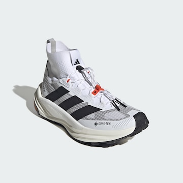 Chaussure basse 'Freehiker 3 Ultra' ADIDAS TERREX en blanc