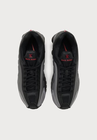 Nike Sportswear Σνίκερ χαμηλό 'SHOX R4' σε γκρι